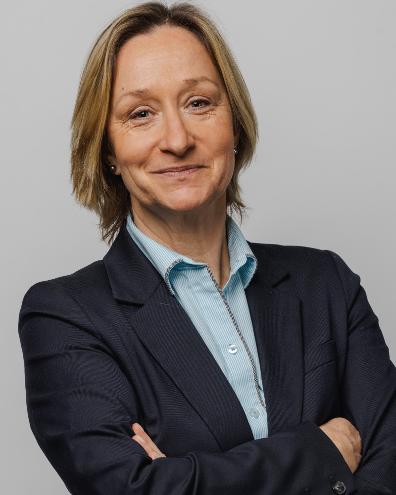 Dr. Cécile  Aptel