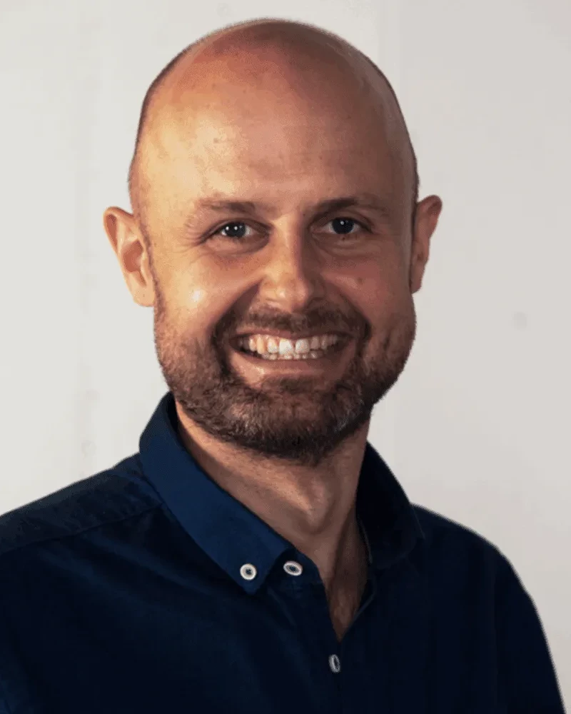 Martin  Albani
